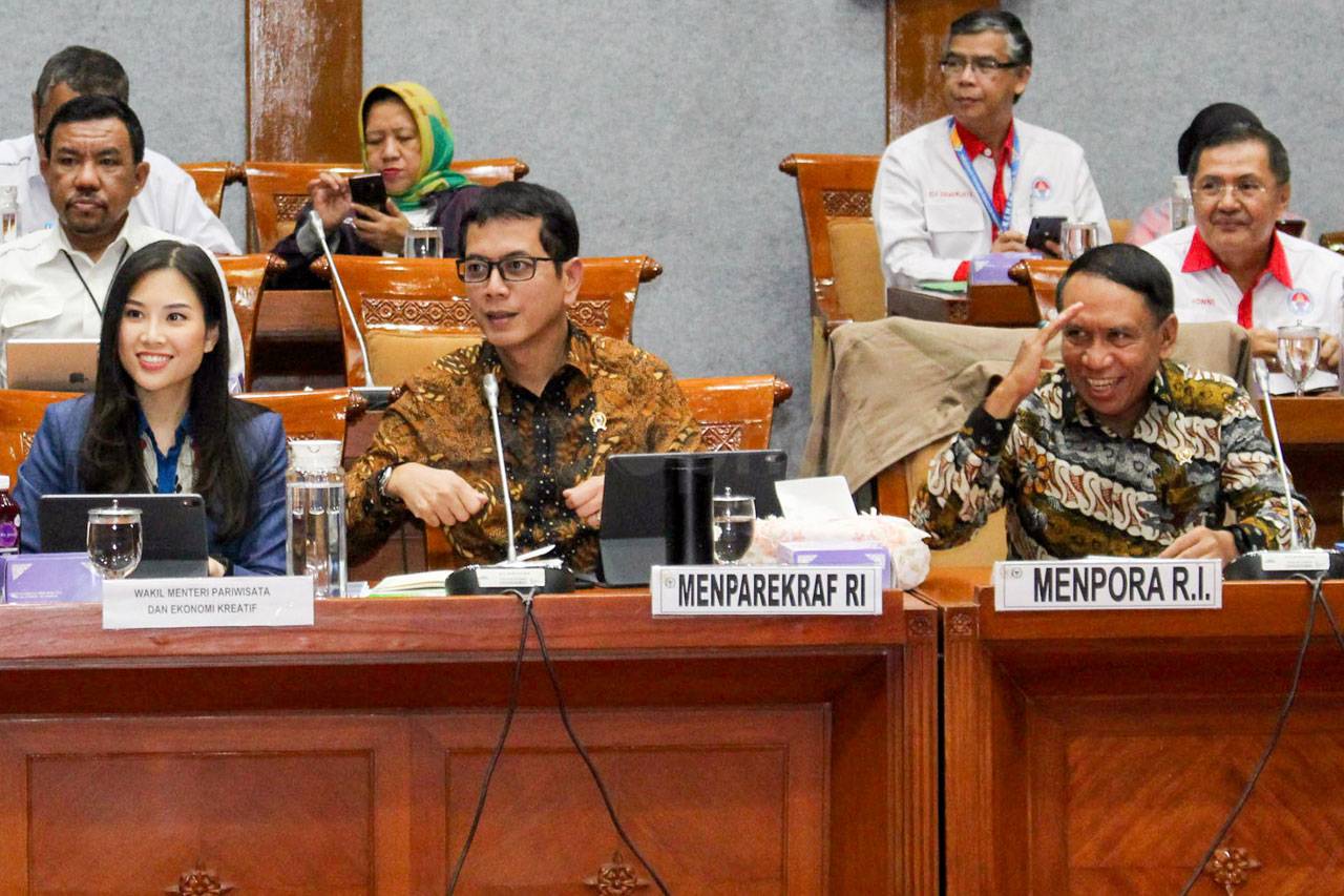 Menparekraf Raker dengan...