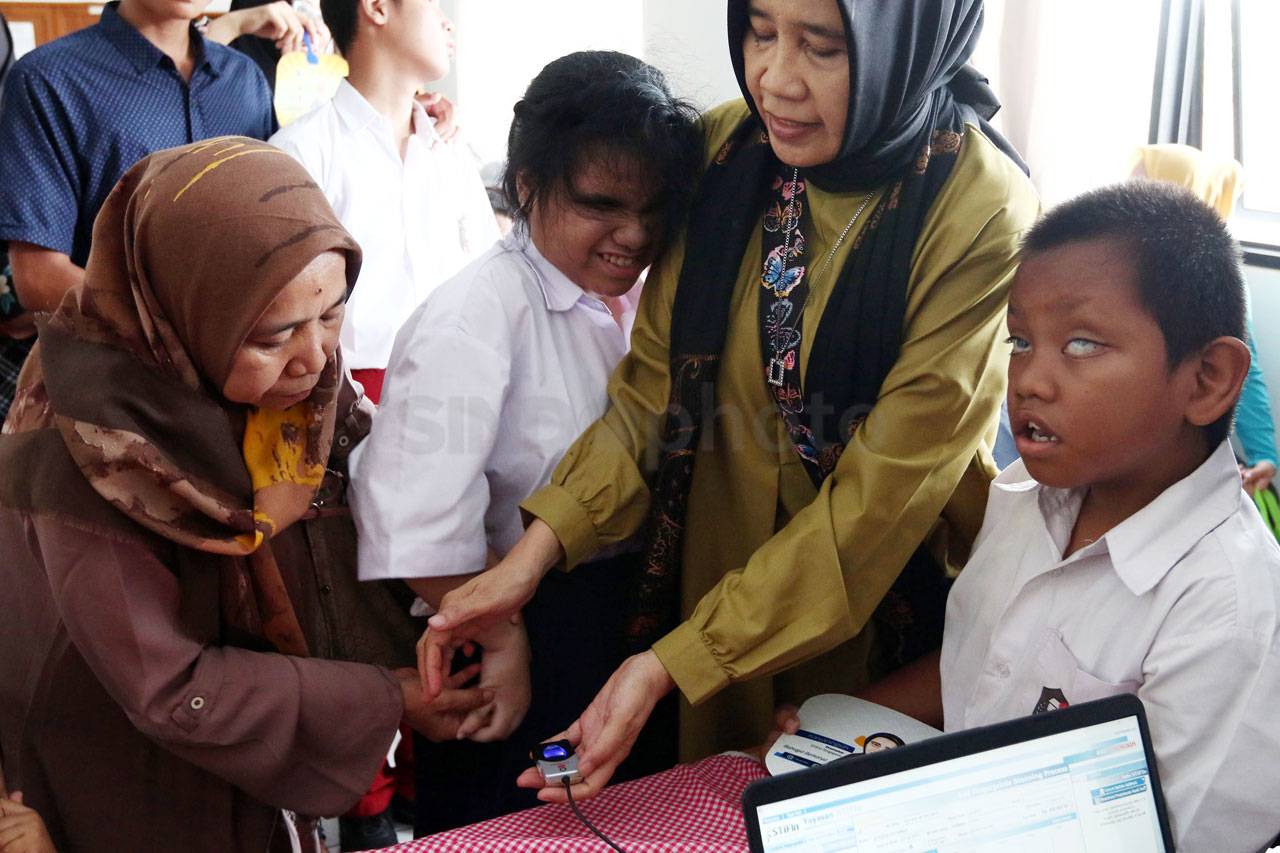 Anak Berkebutuhan Khusus...