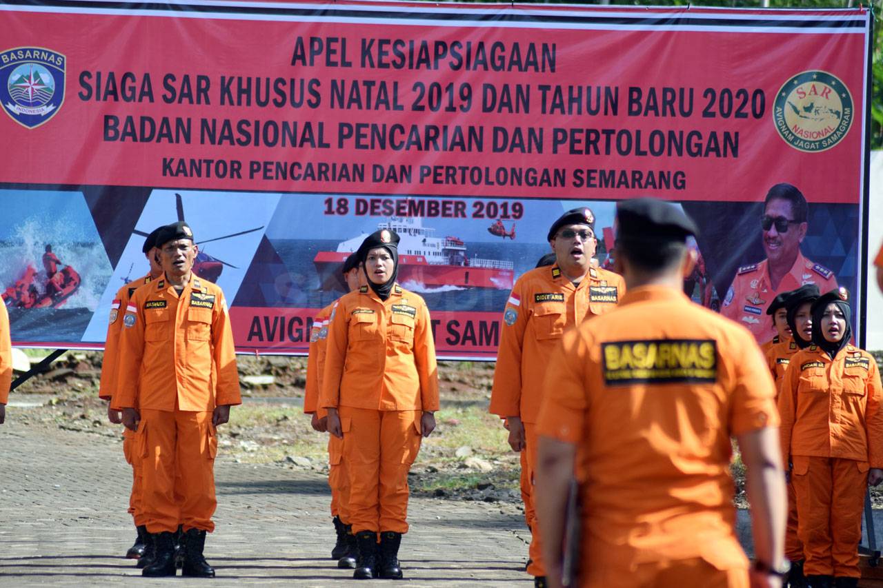 Basarnas Semarang Gelar...