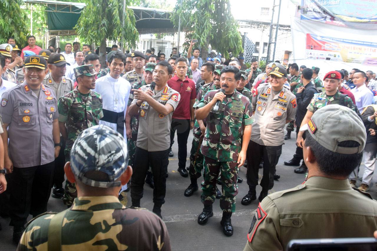 Panglima TNI dan Kapolri...