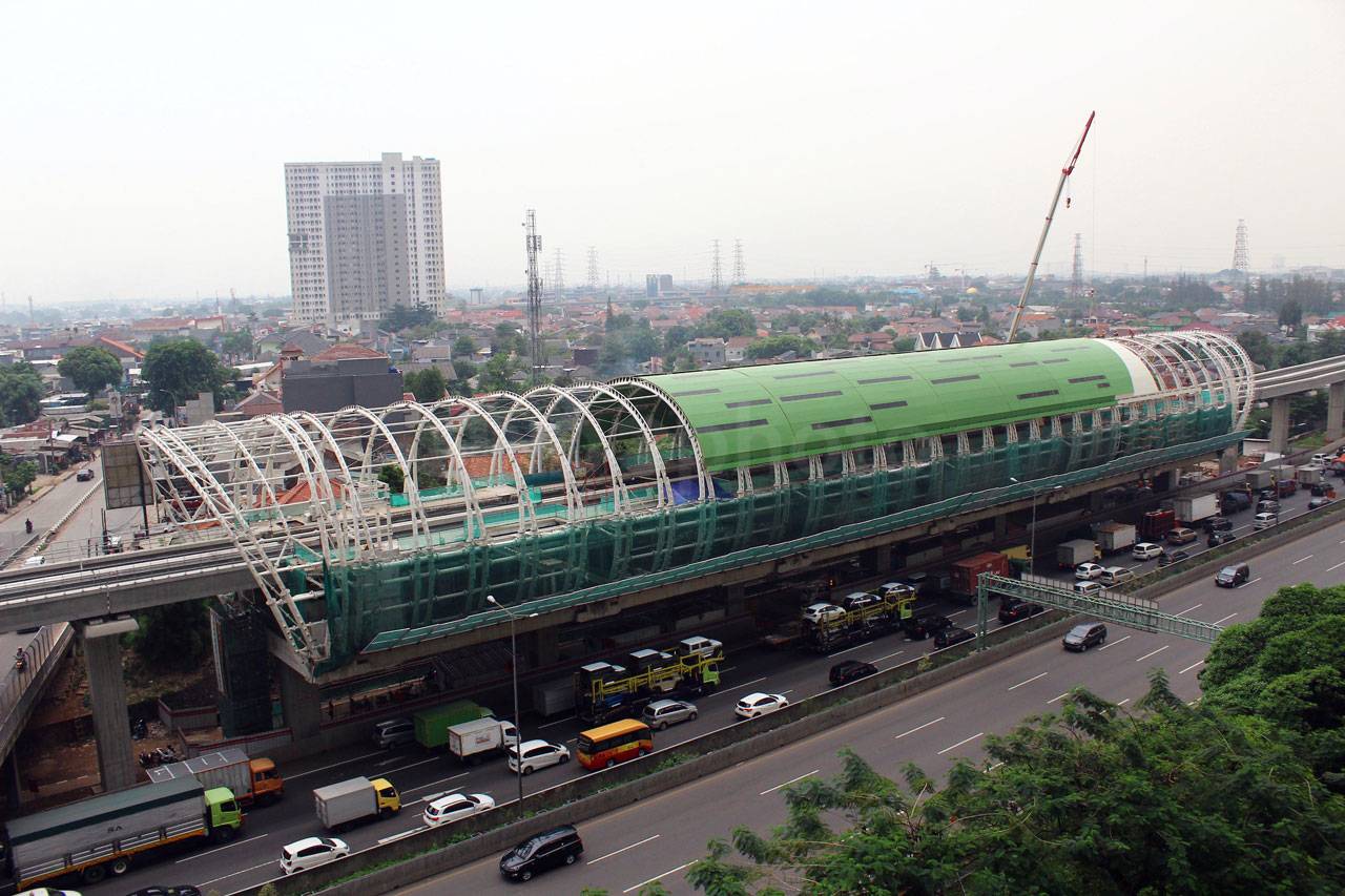 Pembangunan Stasiun...
