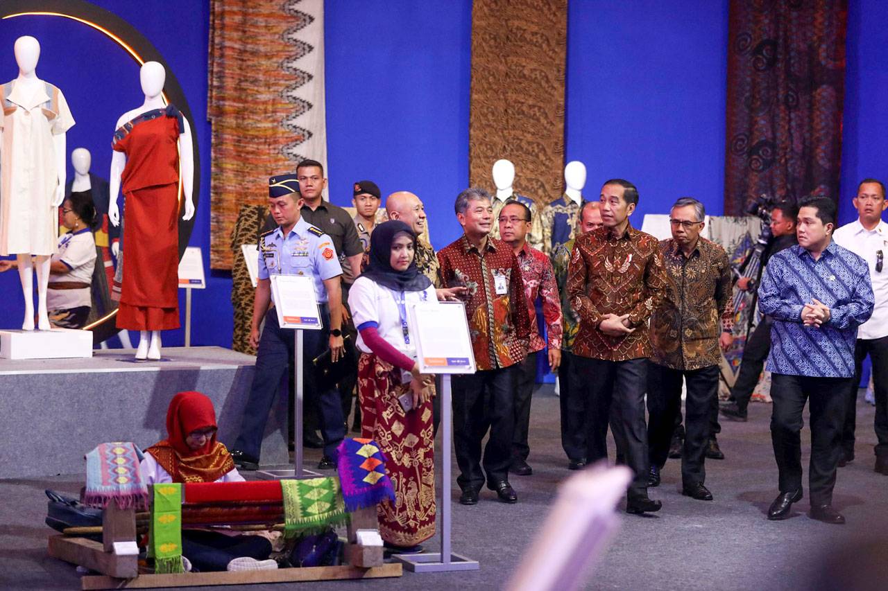 Presiden Jokowi Buka...