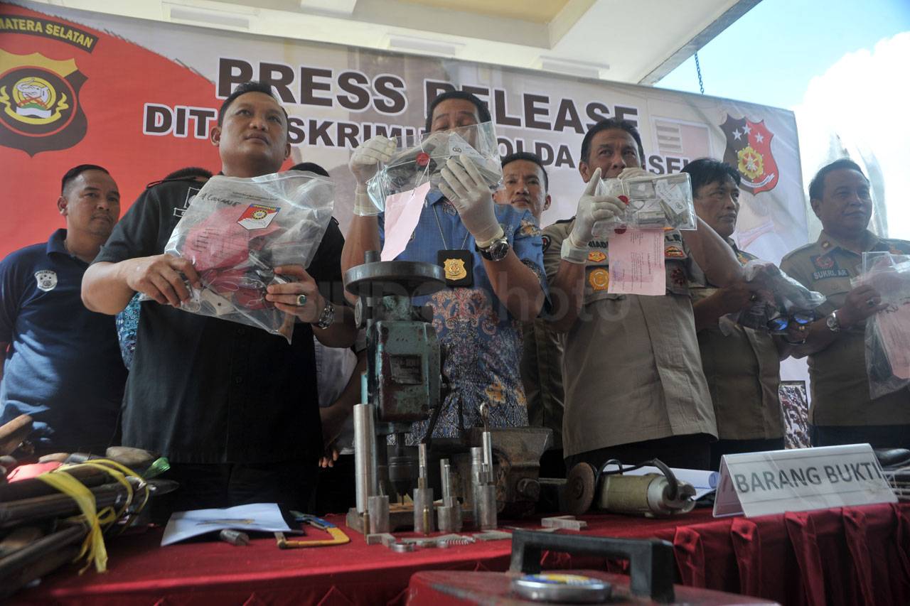 Polda Sumsel Sita Ratusan...