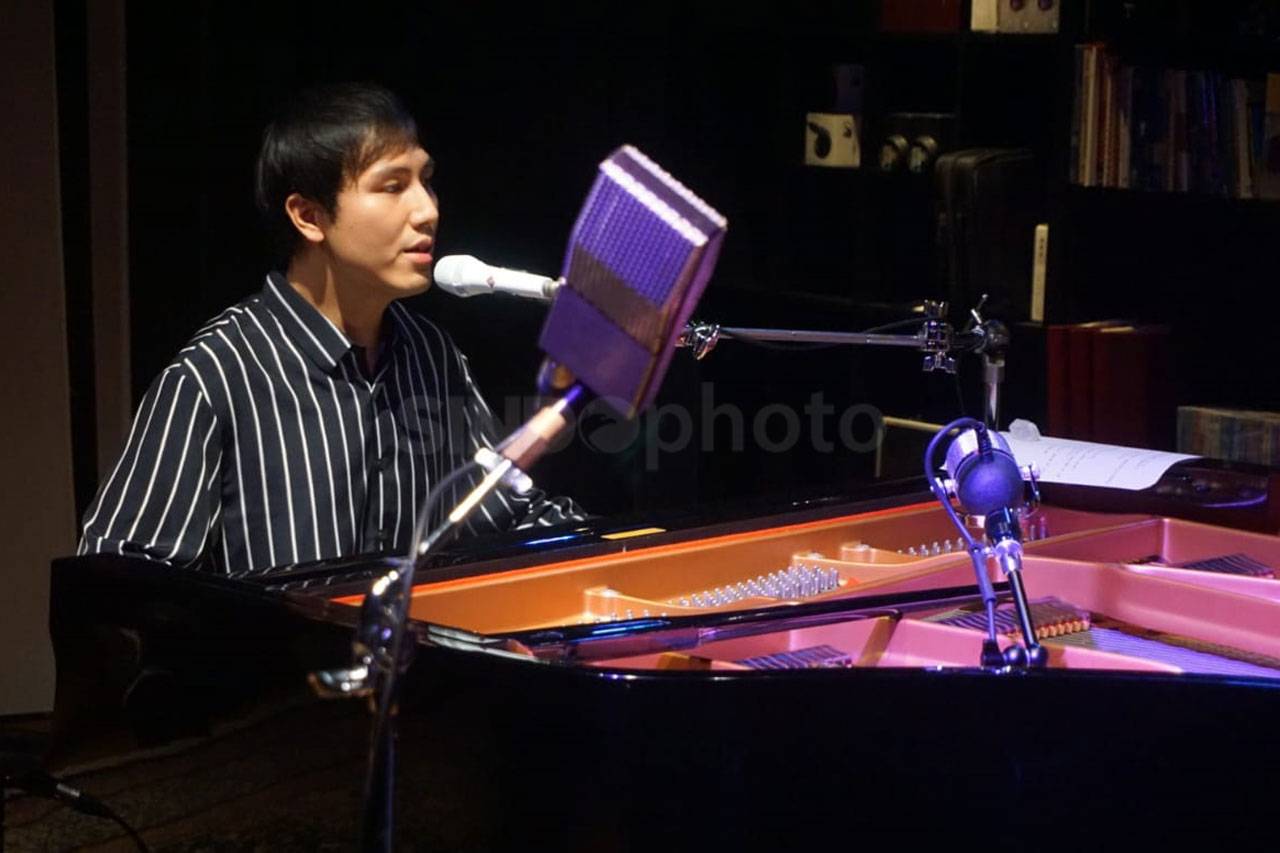Nate Qi Gelar Konser...