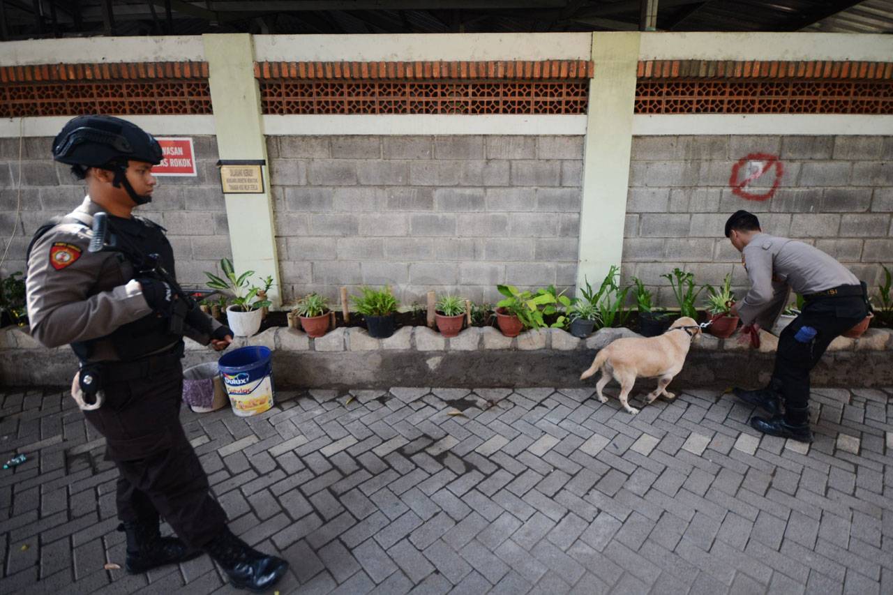 Polisi Lakukan Pengamanan...
