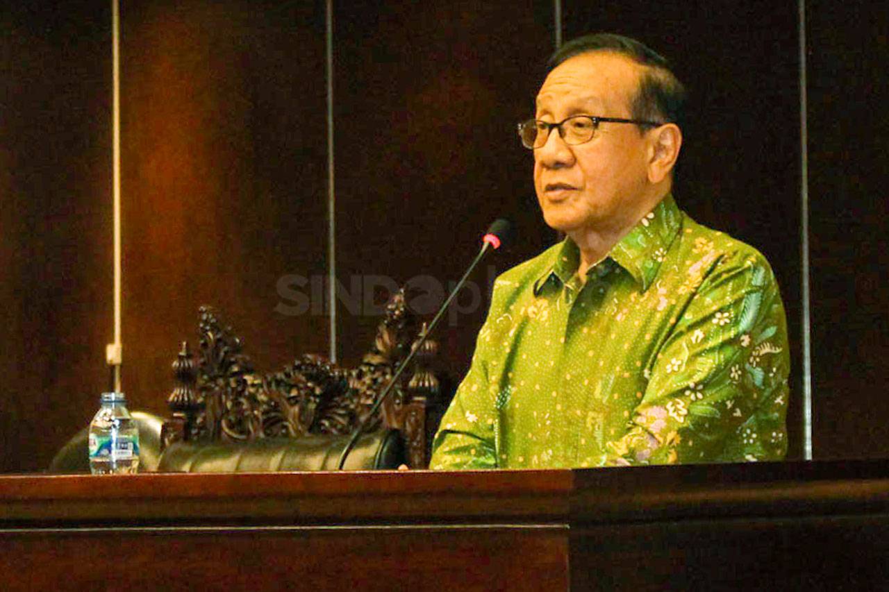 Akbar Tanjung Hadiri...