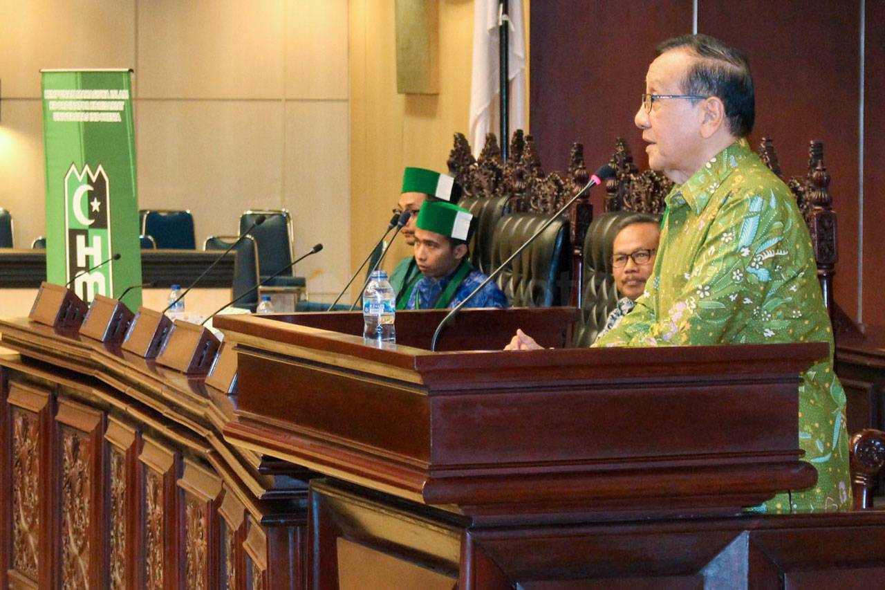 Akbar Tanjung Hadiri...