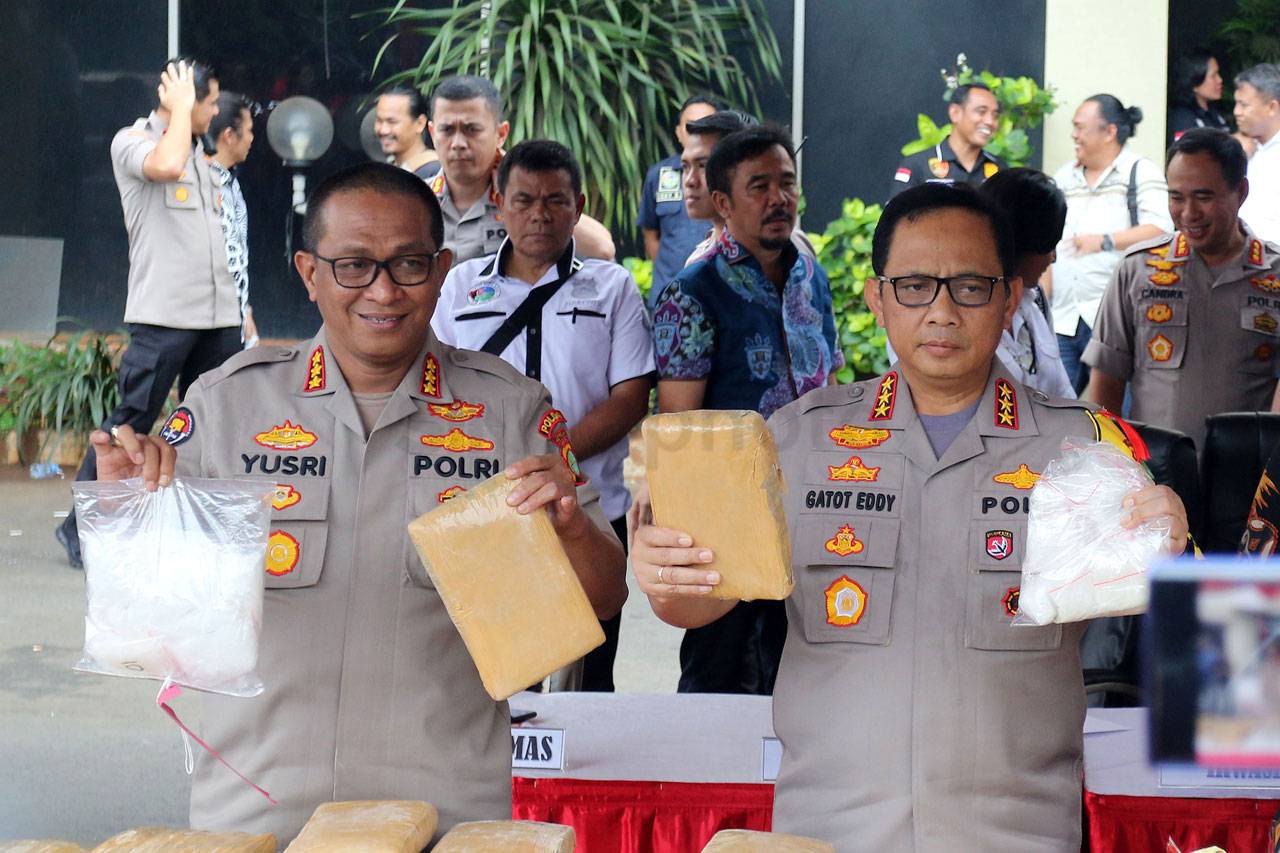 Ungkap Kejahatan Narkotika,...