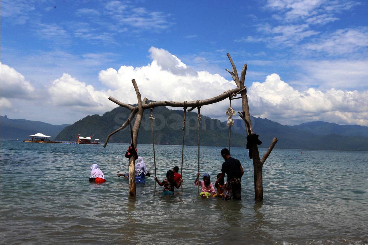 Liburan Seru di Pantai...