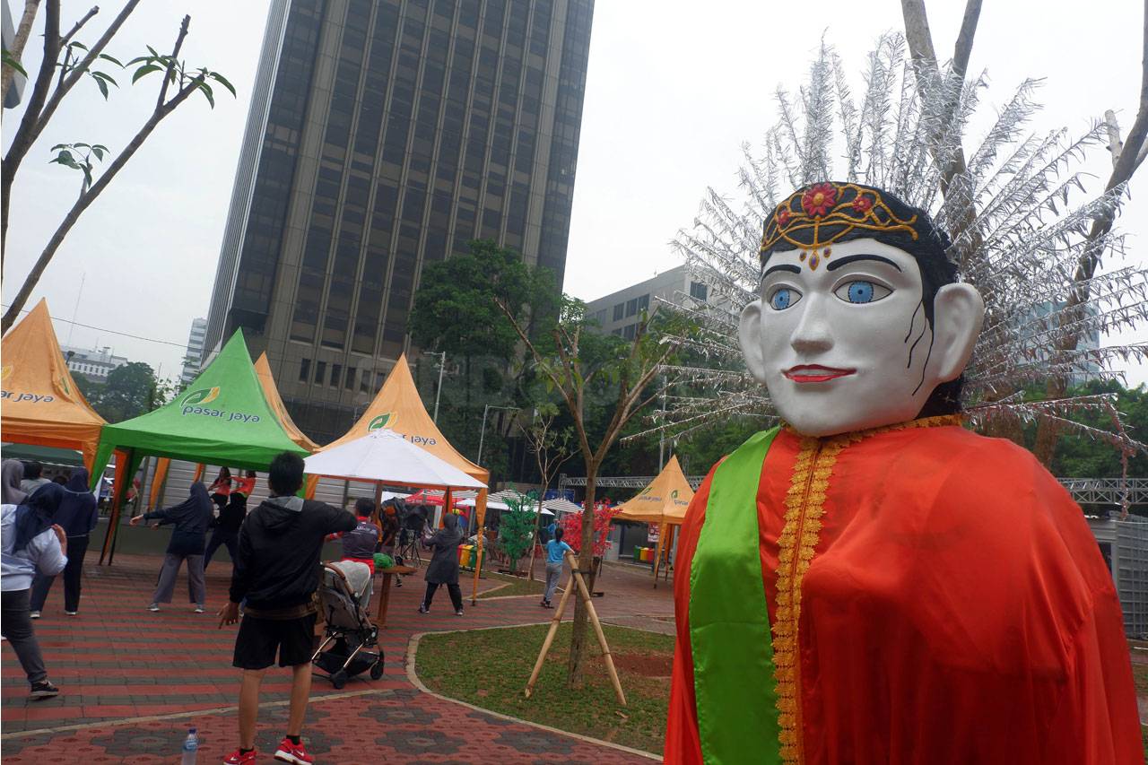 Thamrin 10, Tempat Nongkrong...