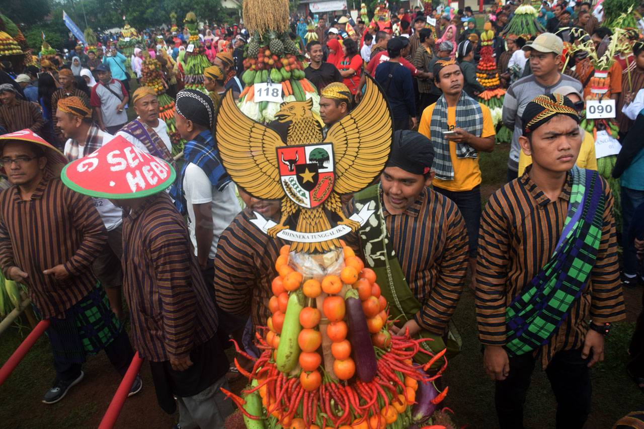 Kemeriahan Festival...