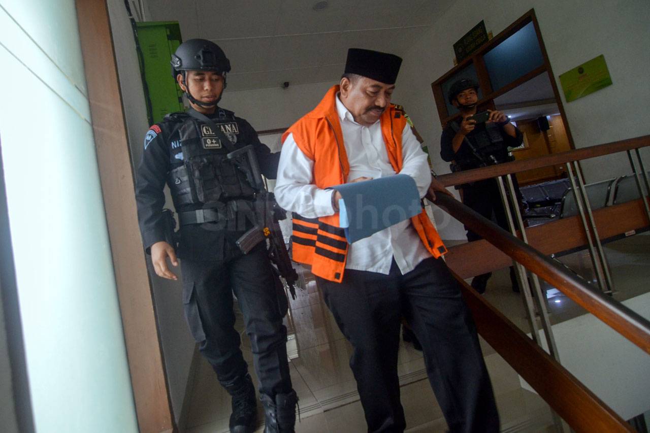 Penyuap Bupati Indramayu...