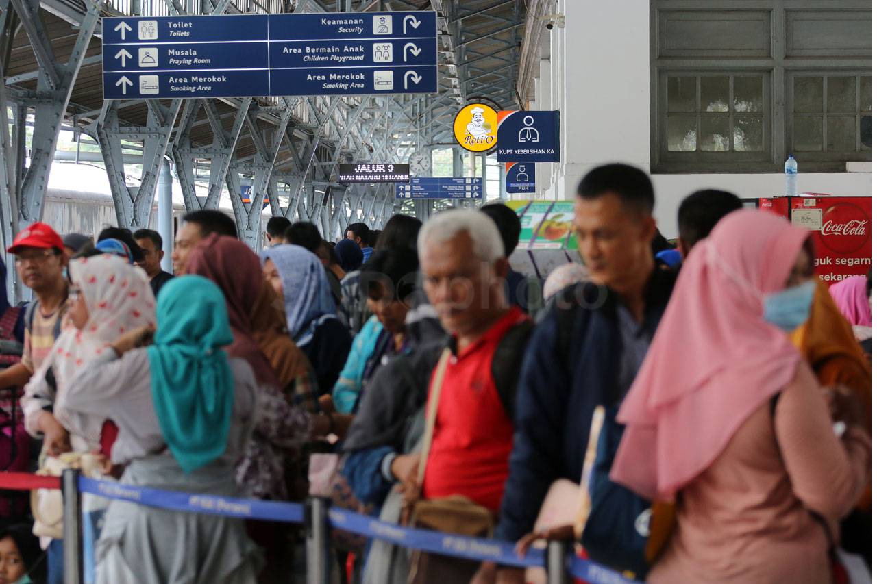 Jelang Pergantian Tahun,...