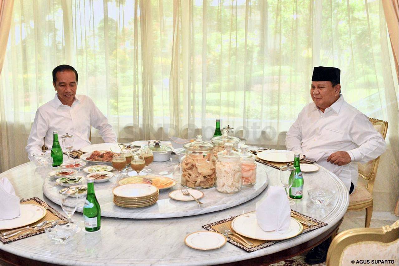 Temui Jokowi di Gedung...