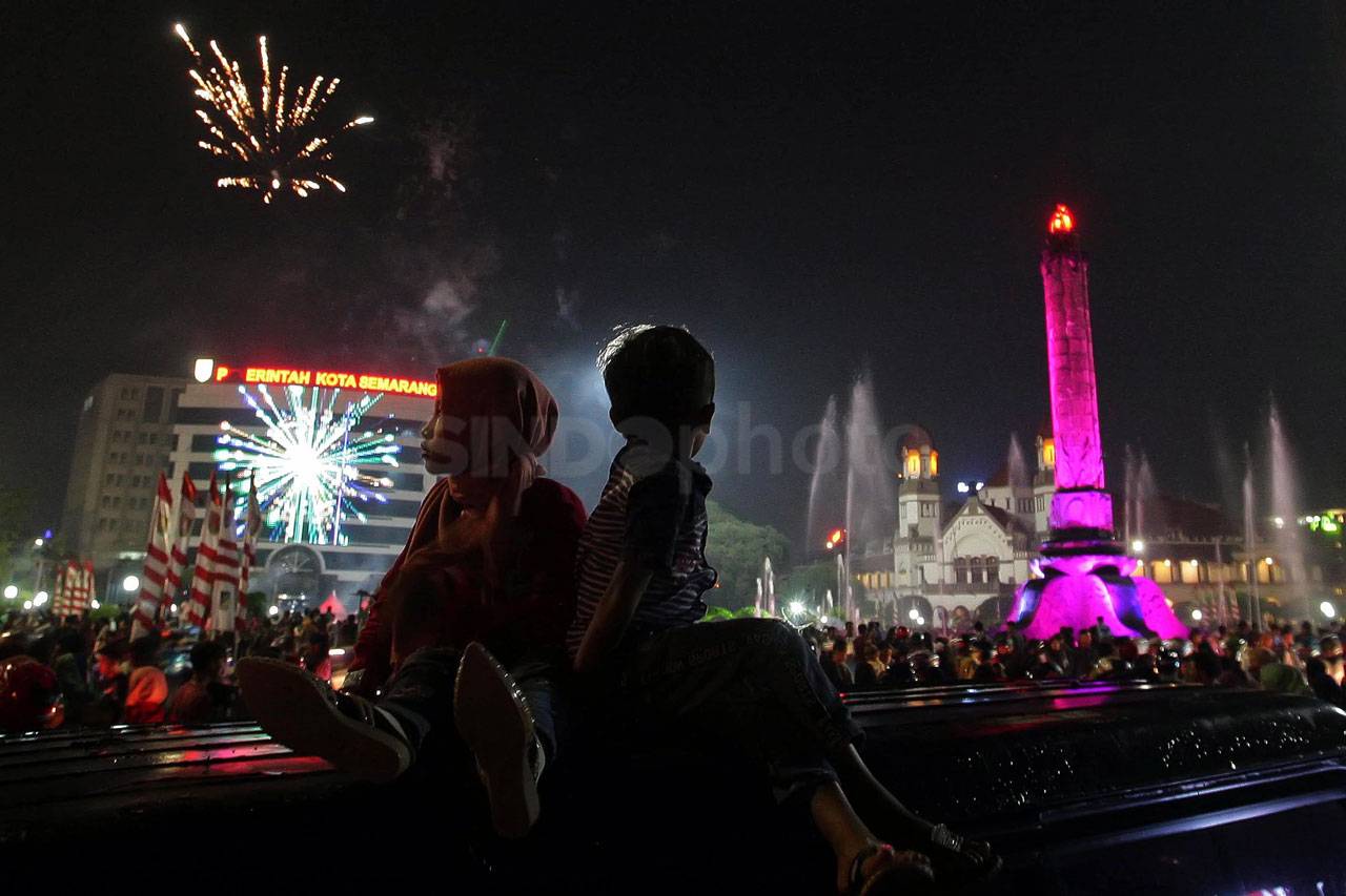Pesta Kembang Api Ramaikan...