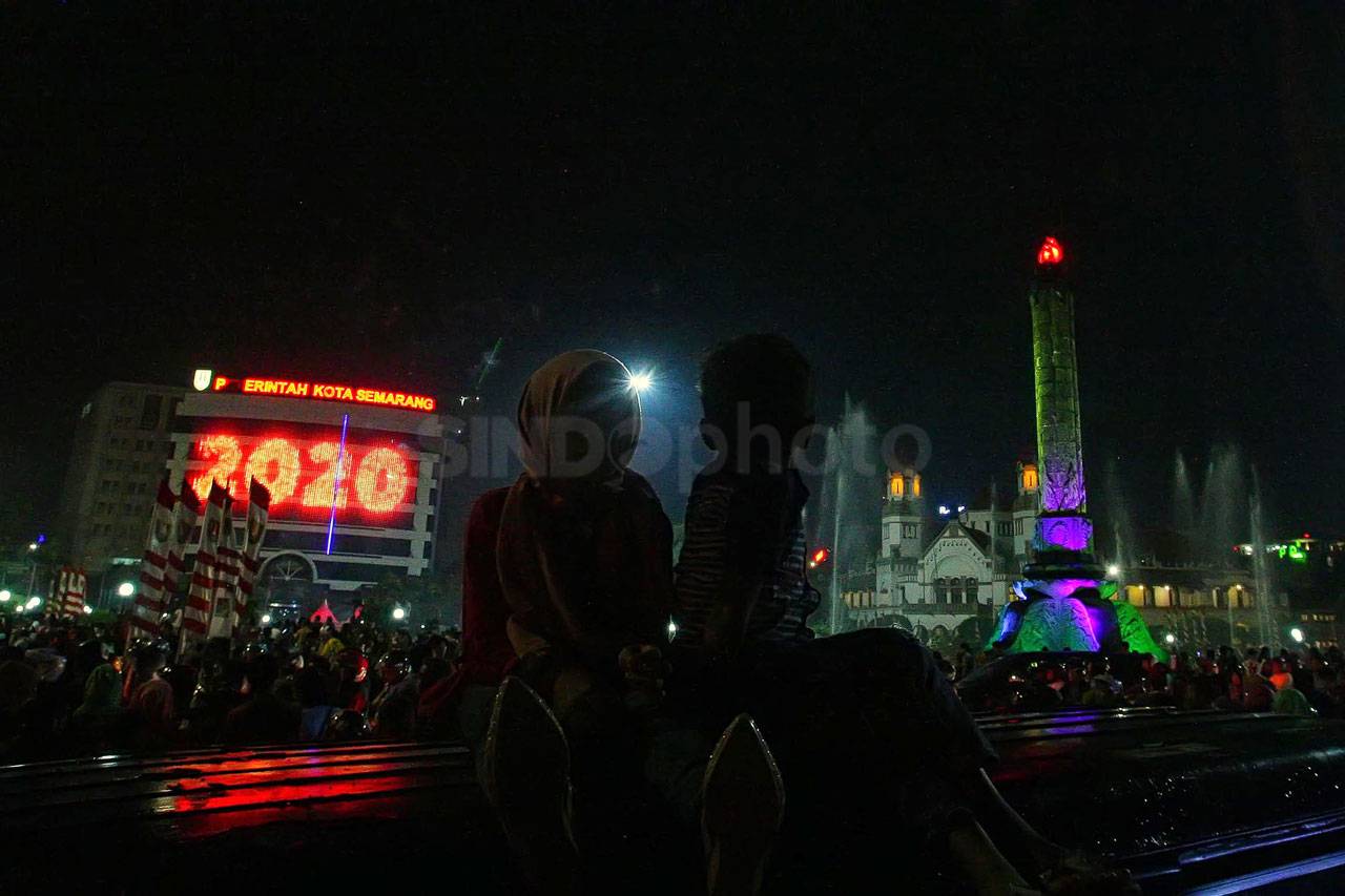 Pesta Kembang Api Ramaikan...