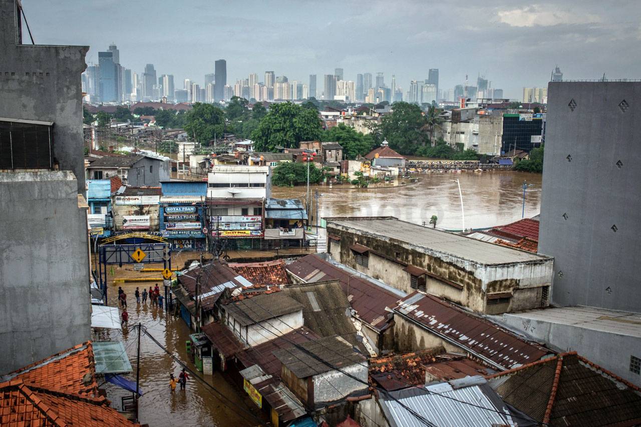 Kampung Pulo Masih Terendam...
