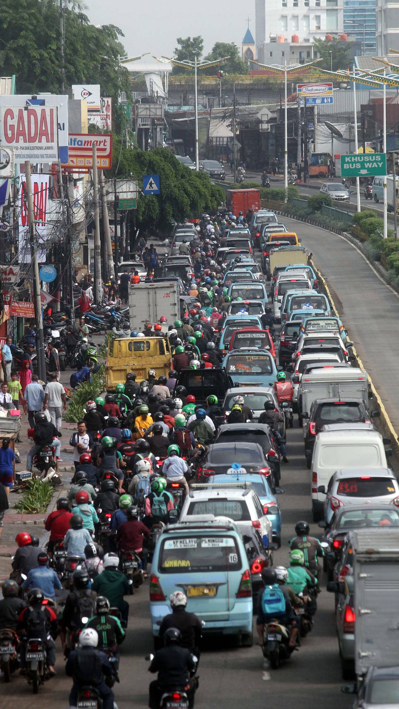 Masih Terendam Banjir,...