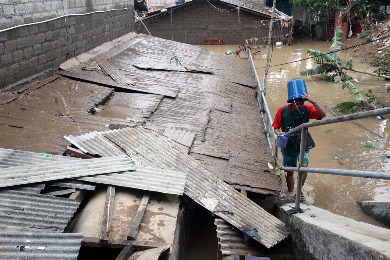 Banjir Mulai Surut,...