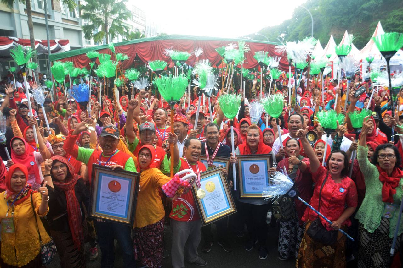 Warga Sambiroto Ciptakan...