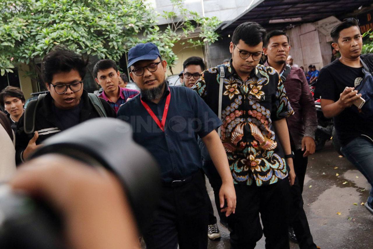 Novel Baswedan Diperiksa...