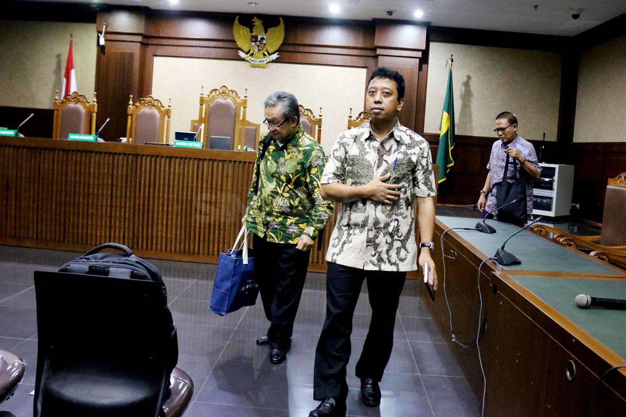 Romahurmuziy Dituntut...