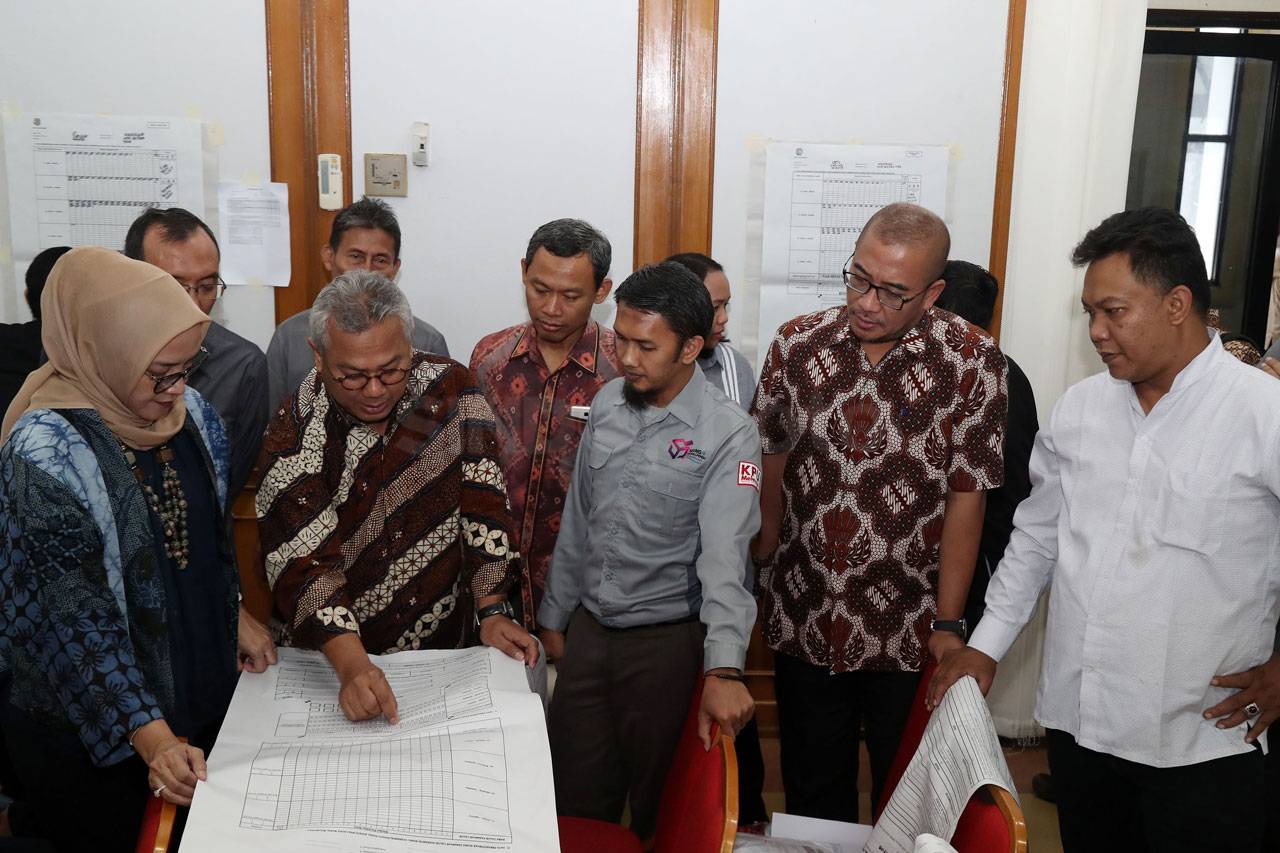 KPU Gelar Simulasi Pengisian...