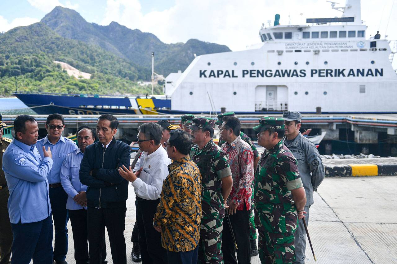 Presiden Jokowi Kunjungi...