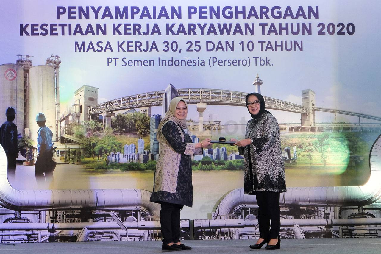 Semen Indonesia Gelar...