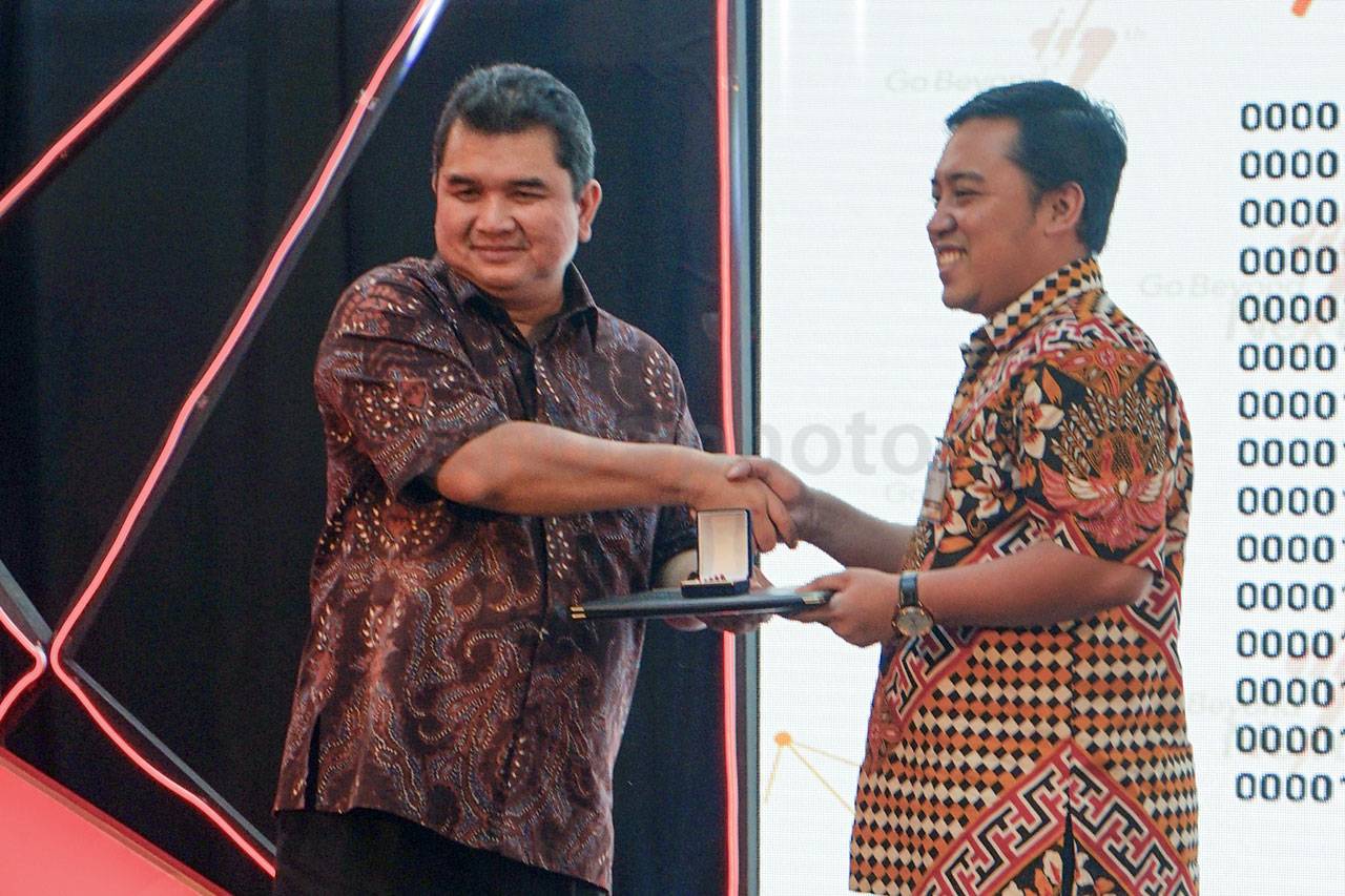 Semen Indonesia Gelar...