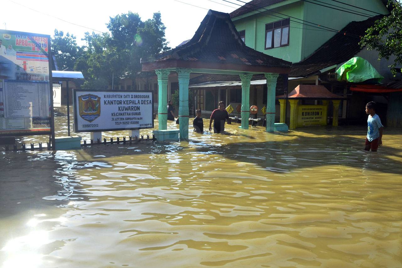 Banjir Genangi Lima...