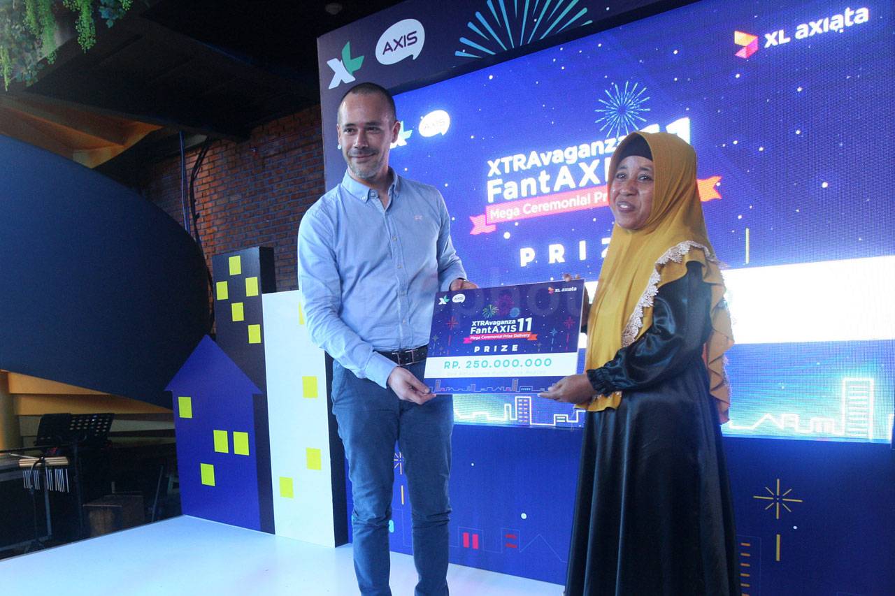 XL Axiata Berikan Pelanggan...