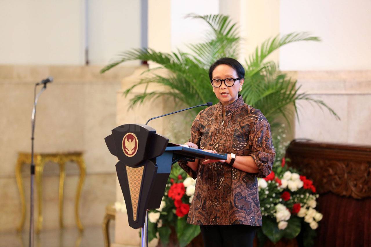 Presiden Jokowi Buka...