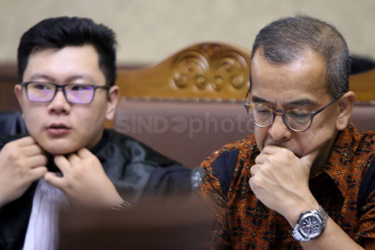 Soetikno Soedarjo dan...