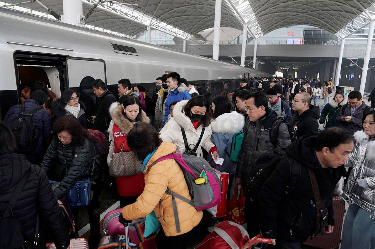 Ratusan Juta Warga China...