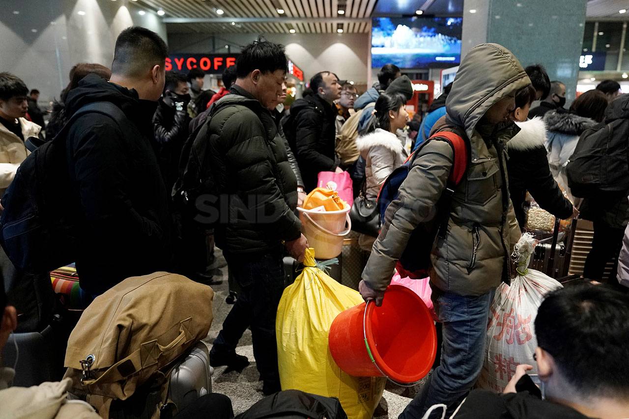 Ratusan Juta Warga China...
