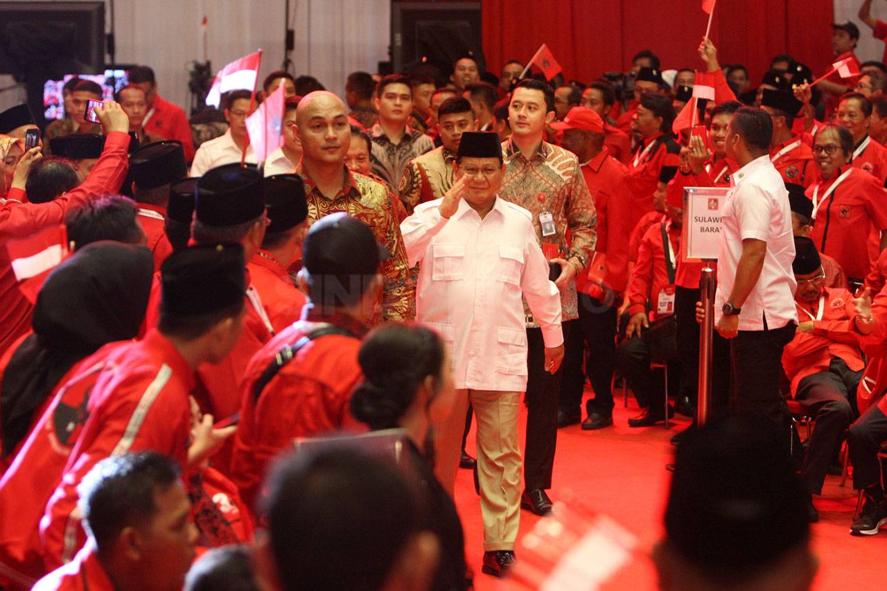 Jokowi Hadiri Peringatan...
