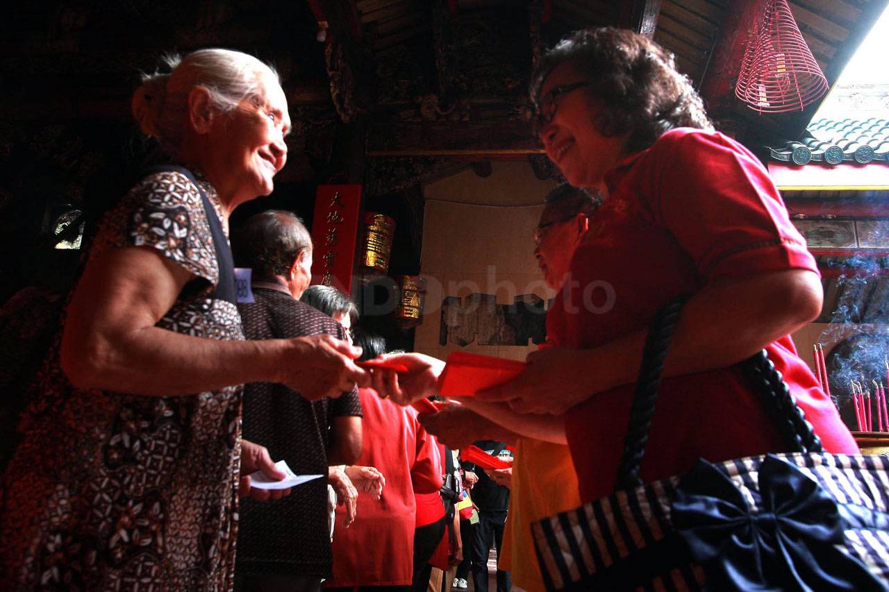 Jelang Imlek, Yayasan...