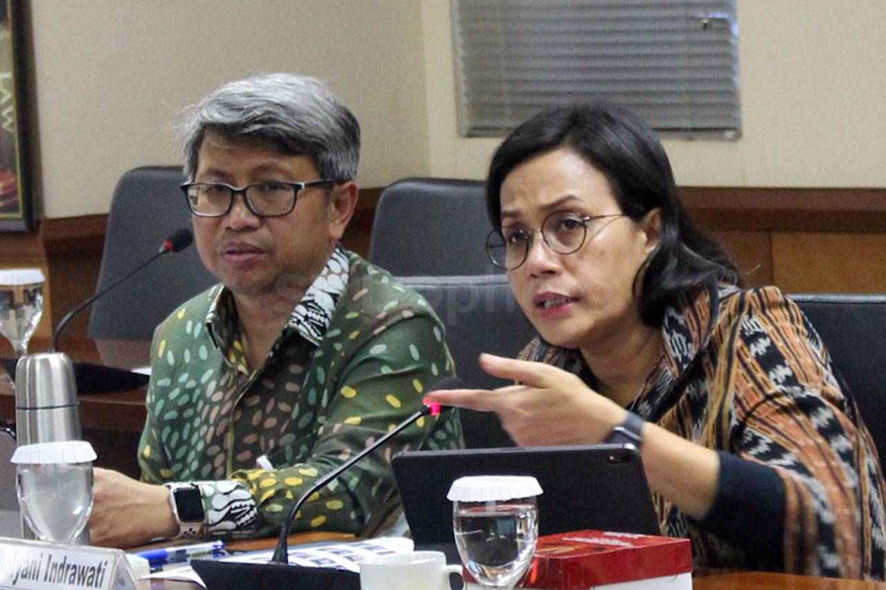 Menkeu Raker dengan...