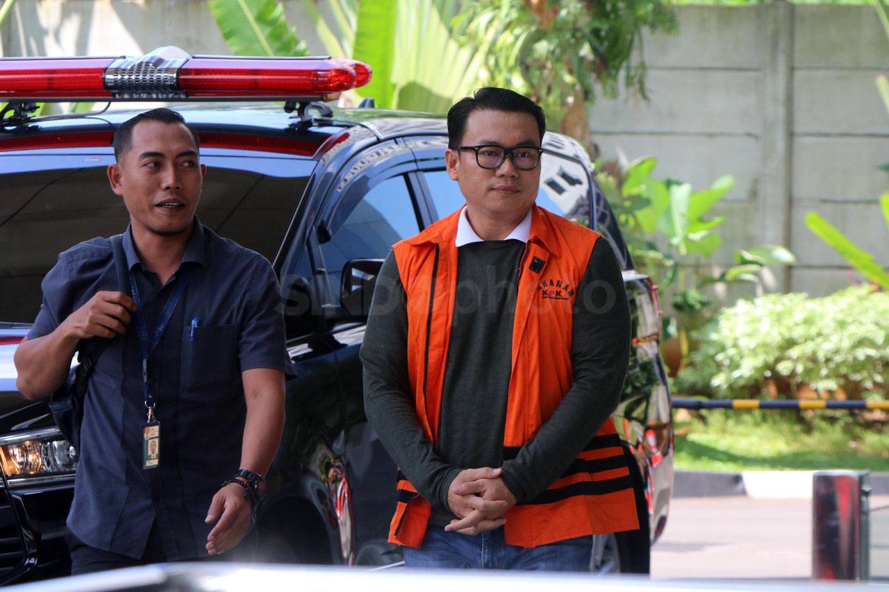 Eks Dirut Perum Perindo...