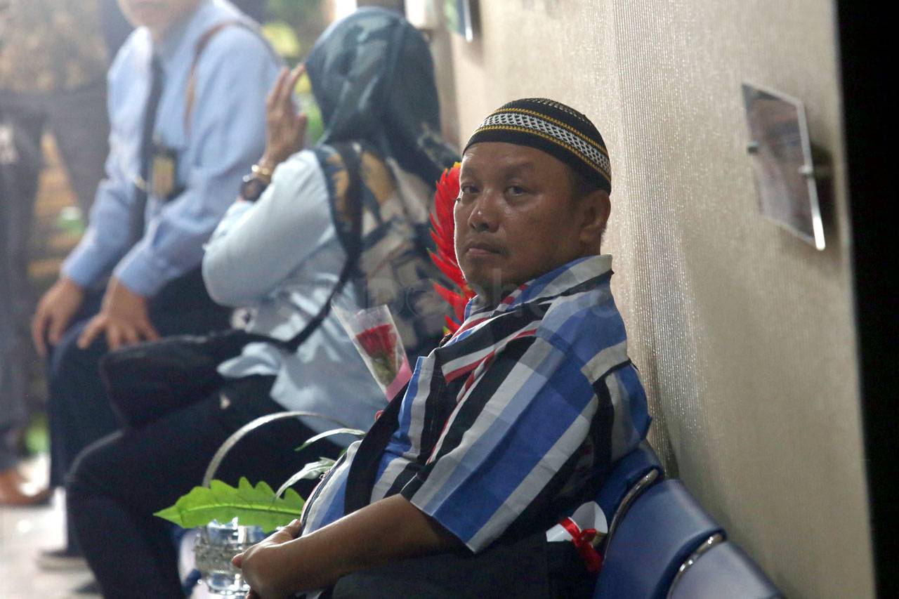 Ditjen Pajak Serahkan...