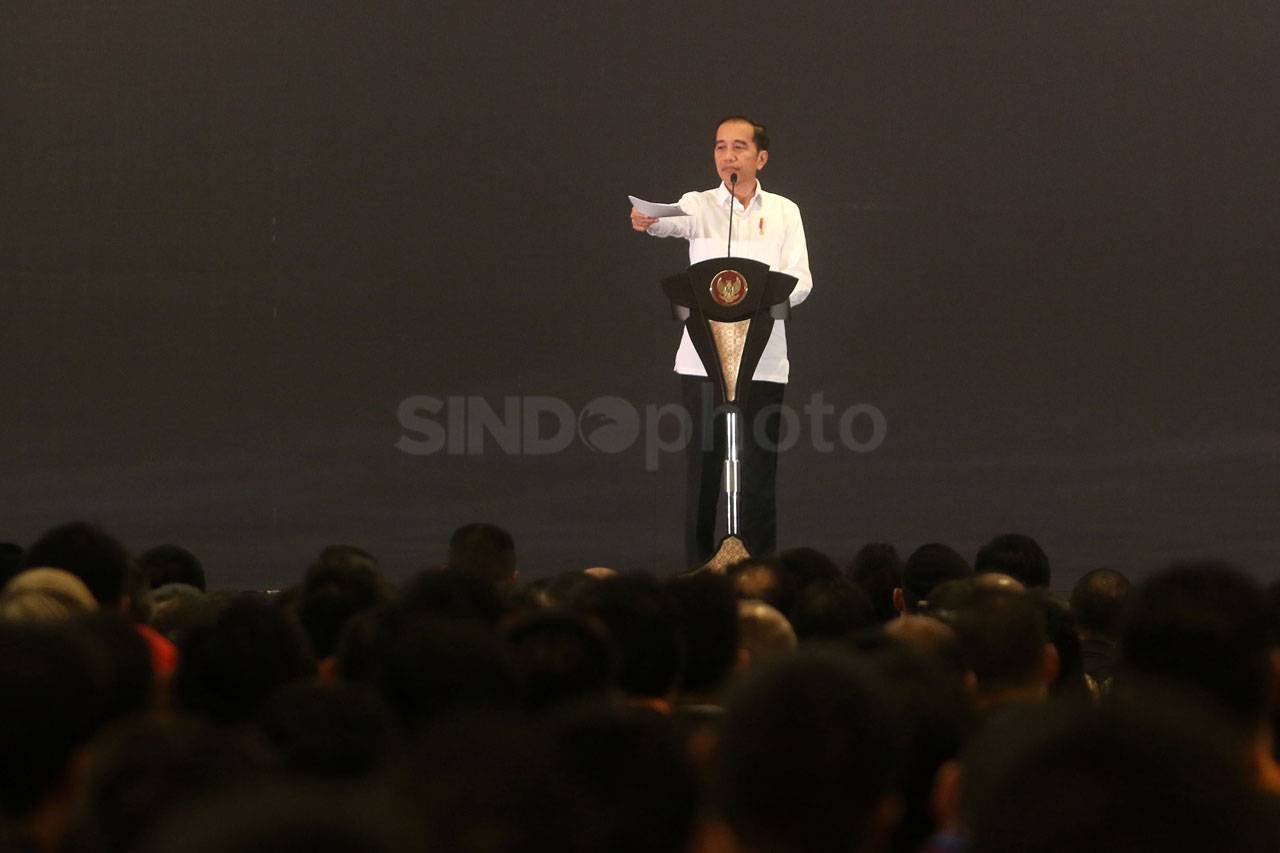 Presiden Jokowi Hadiri...