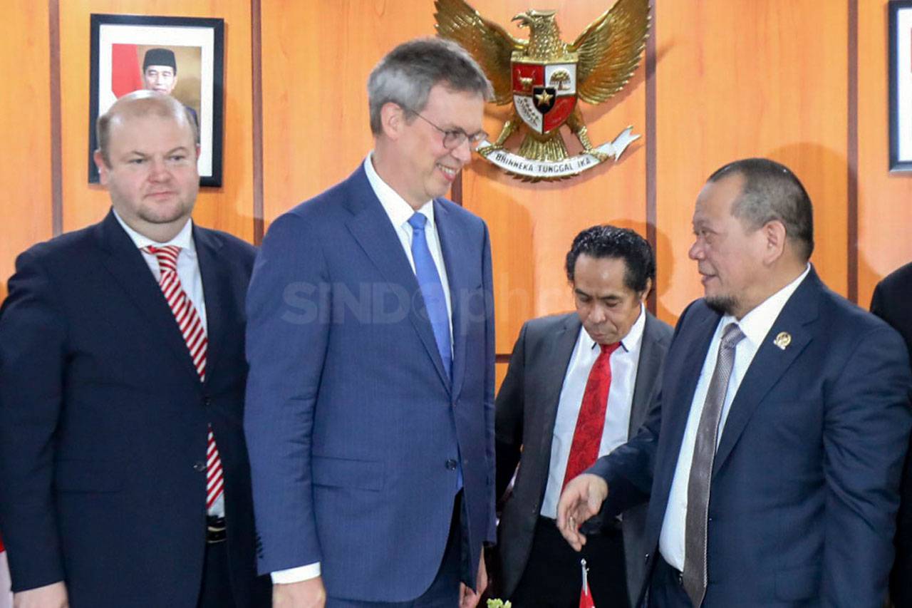 Ketua DPD Terima Kunjungan...