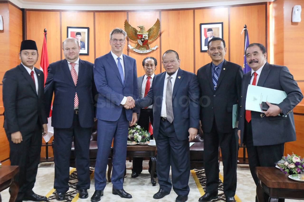 Ketua DPD Terima Kunjungan...