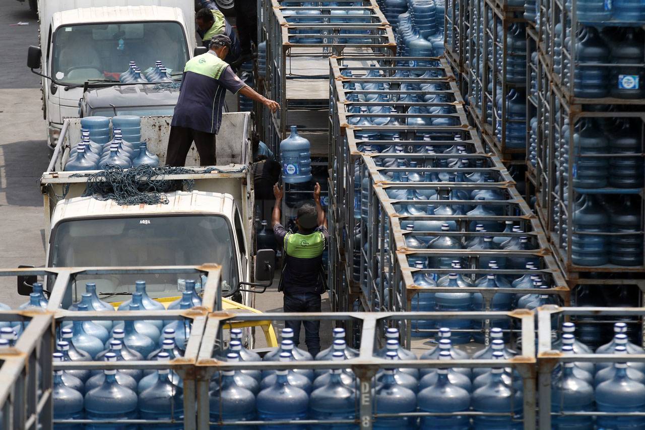Industri Air Minum Kemasan...