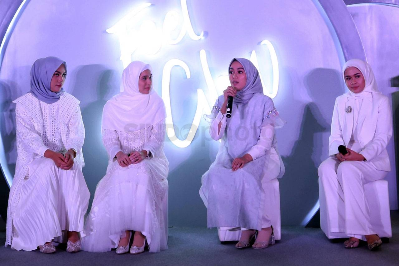 Dhini Aminarti Jadi...