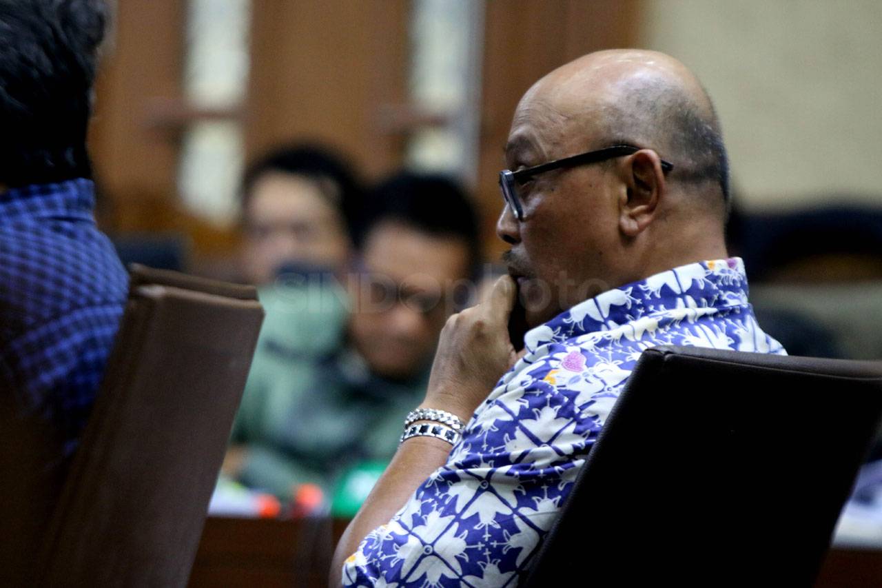 Soetikno Soedarjo dan...