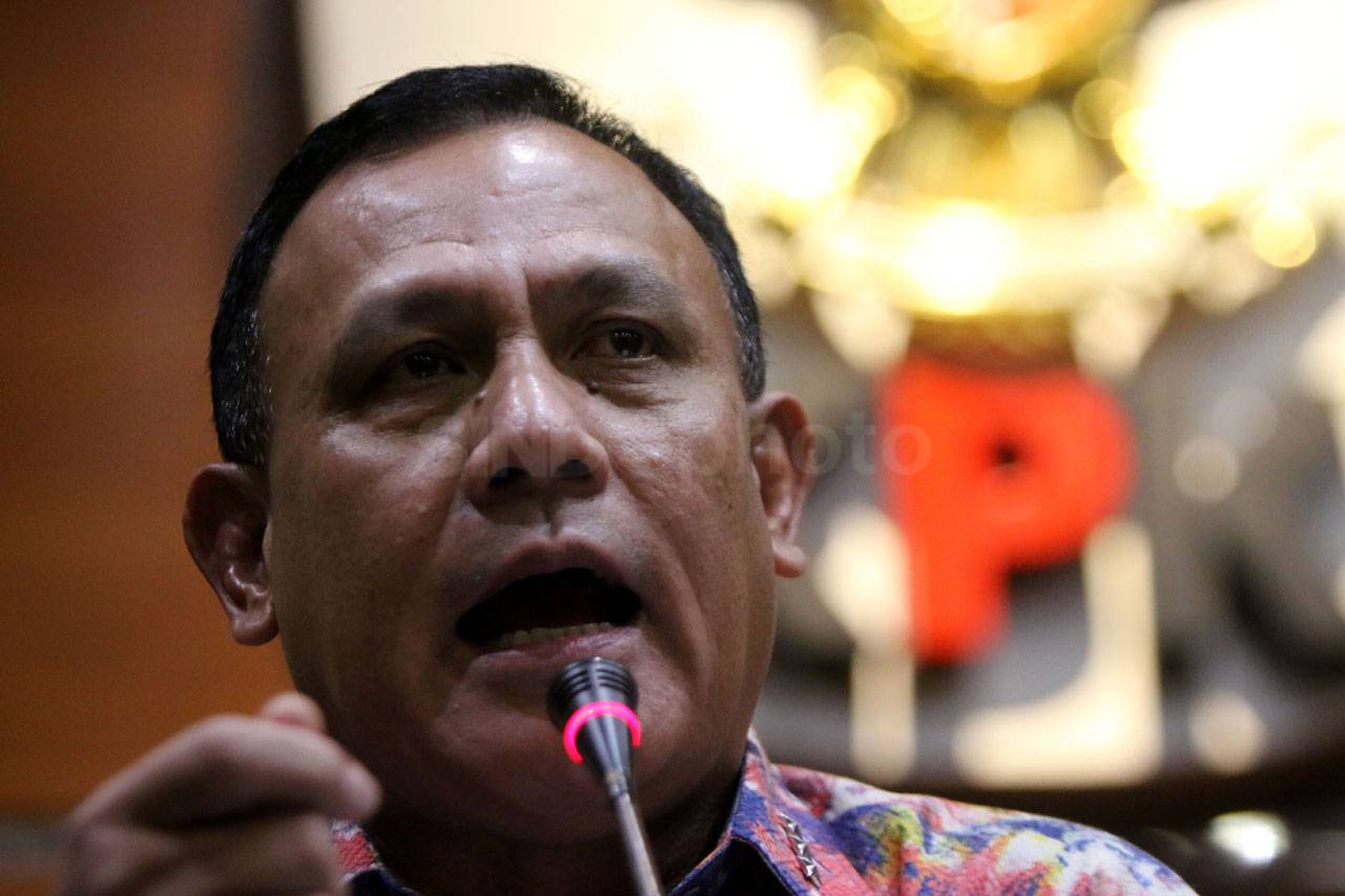 Ketua KPK Rilis 10 Tersangka...