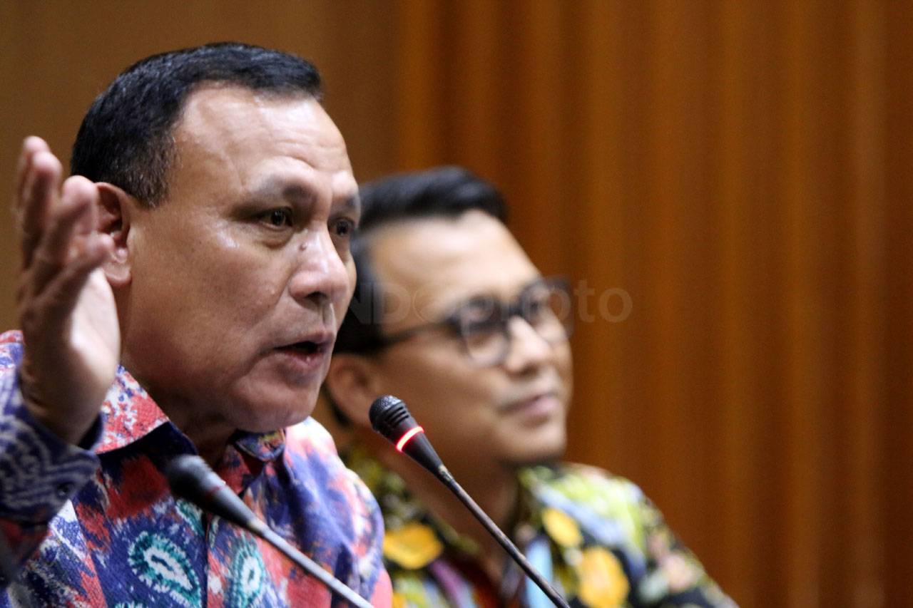 Ketua KPK Rilis 10 Tersangka...