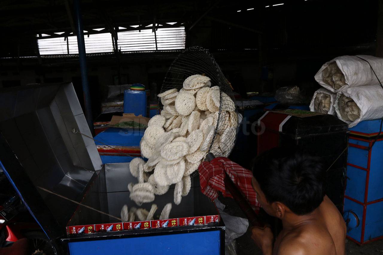Industri Kerupuk Putih...